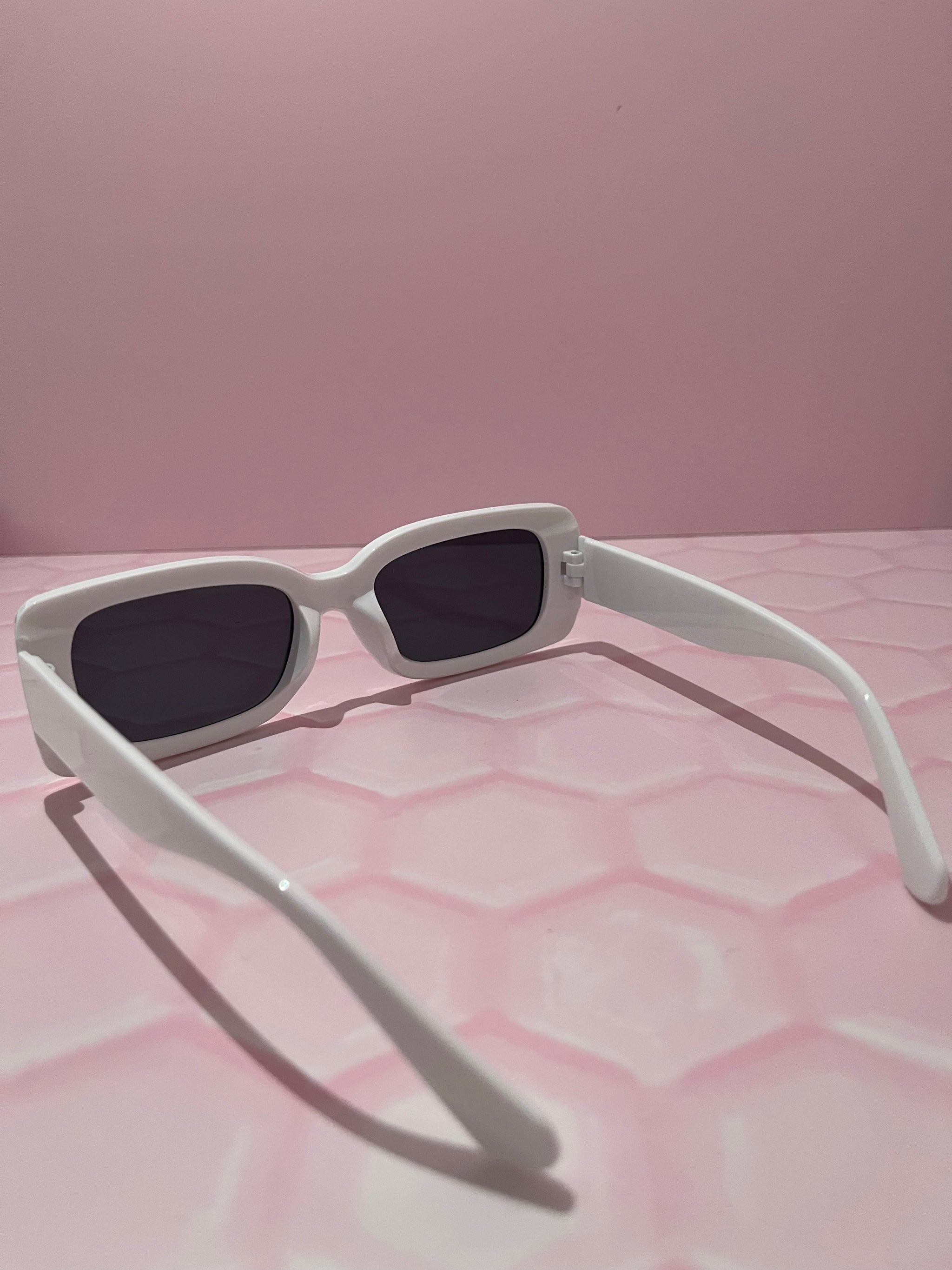 Lentes de sol - CB2 Blancos