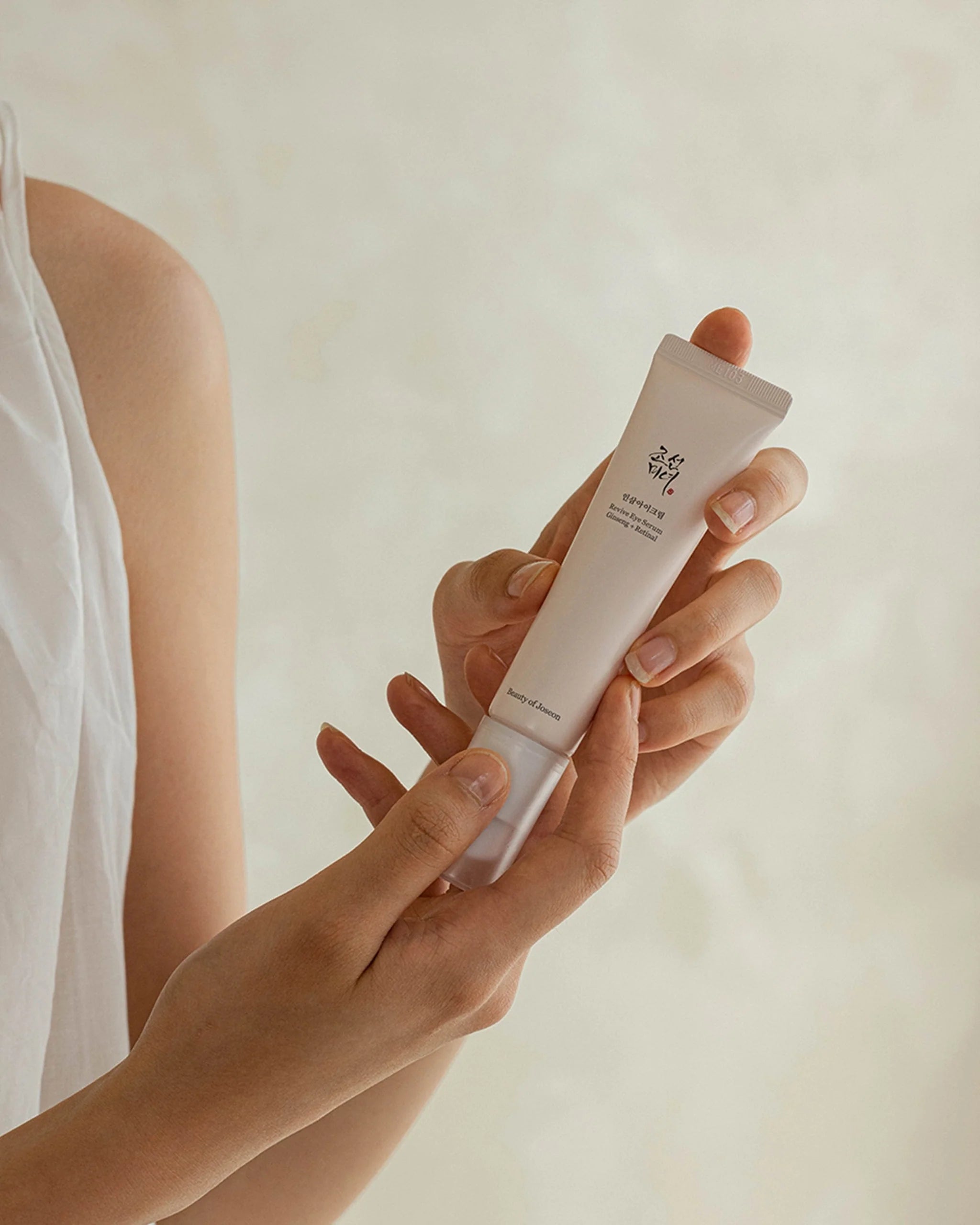 REVIVE EYE SERUM : GINSENG + RETINAL